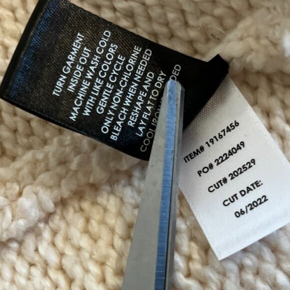 Torrid Woman's Plus-Size Ivory Chunky Knit Cocoon Open-front Cardigan Sz 26 - Picture 9 of 12